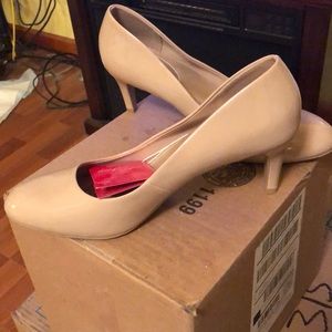 Ladies shoes